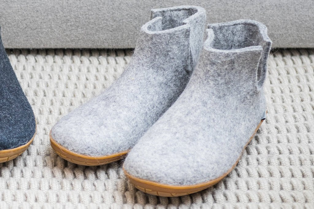 The Cure for Cold Feet - New York Times 2017 Holiday Gift Guide