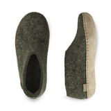 Chaussure avec semelle de cuir en vert forêt