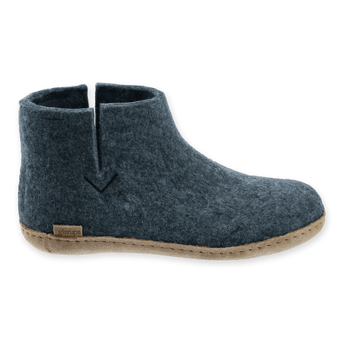 Denim wool boot with leather sole.