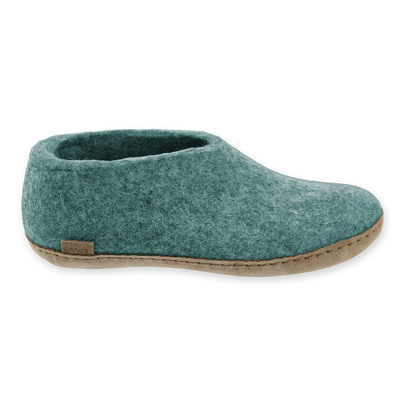 Shoe with leather sole - North Sea