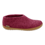 Chaussure avec semelle de caoutchouc en canneberge