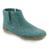 North sea boot with a leather sole.