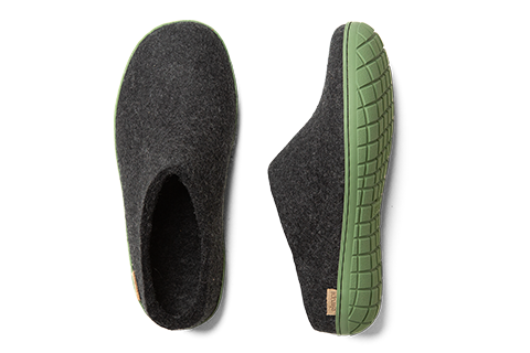 Slip-on with green rubber sole - Charcoal